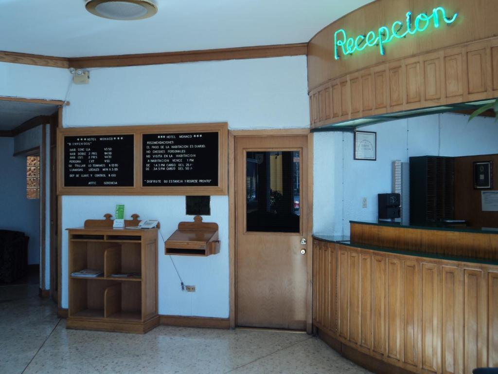 Hotel Monaco Ciudad Juarez Bagian luar foto