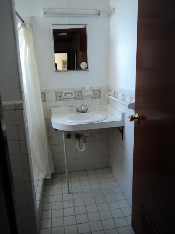 Hotel Monaco Ciudad Juarez Bagian luar foto