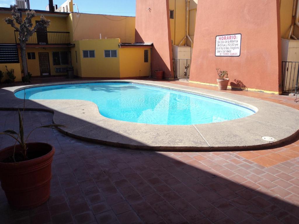 Hotel Monaco Ciudad Juarez Bagian luar foto