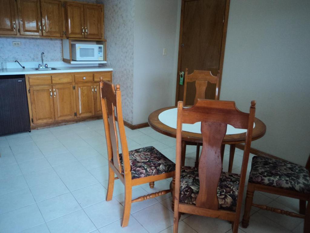 Hotel Monaco Ciudad Juarez Bagian luar foto